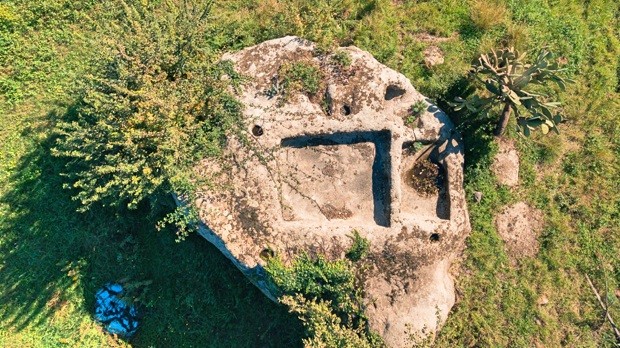 Quando il vino si fa storia: gli antichi palmenti rupestri siciliani