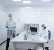 Laboratori biomedici: cosa serve all’interno?