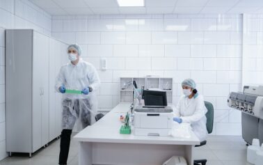 Laboratori biomedici: cosa serve all’interno?