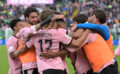 Trappola Carrarese evitata col brivido: il Palermo soffre, vince 2-1 e blinda la vetta